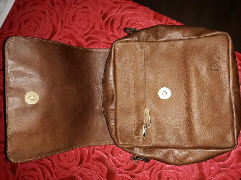 Vendo mala tiracolo de marca!!