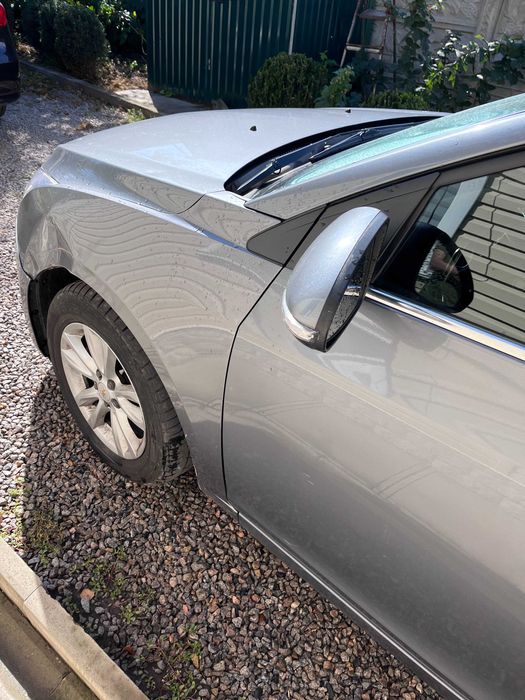 Chevrolet cruze j300 2014