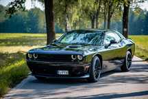 Dodge challenger sxt plus