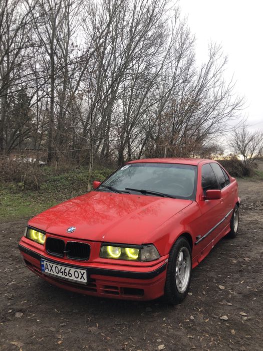 Продам BMW 318 1991 года