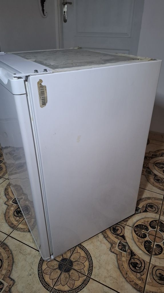Lodówka podblatowa szer.60cm