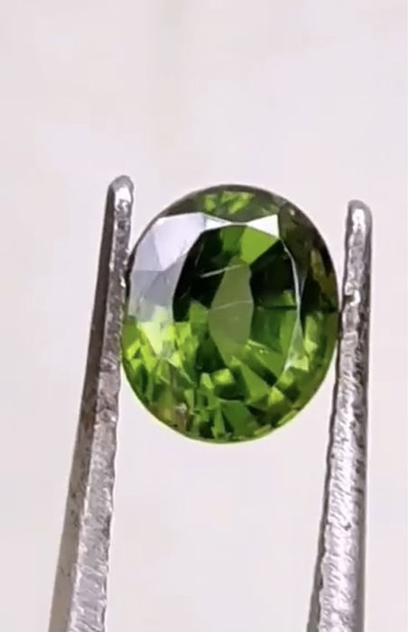 Cyrkonia Zielona Sri Lanka Certyfikat jakosci