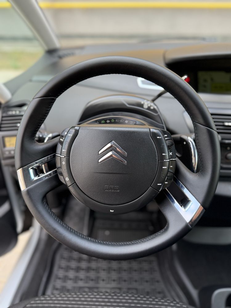 Citroen C4 Picasso 2010г Автомат Минивен!