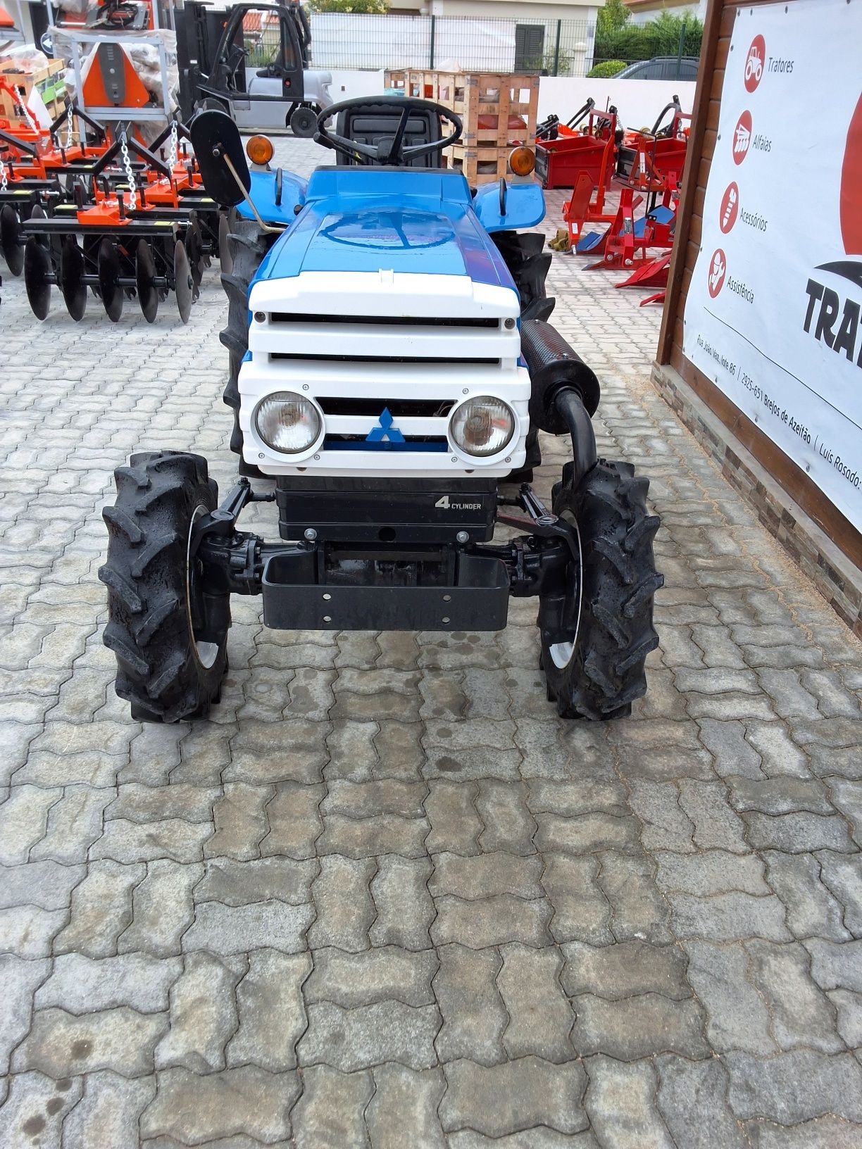 Mitsubishi D1650fd/4×4 com frese
