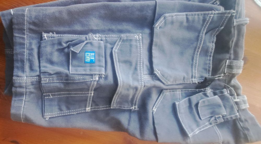 Spodenki robocze Bluewear. Ubranie robocze. Spodnie.