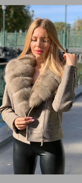 Пальто с мехом финского песца!