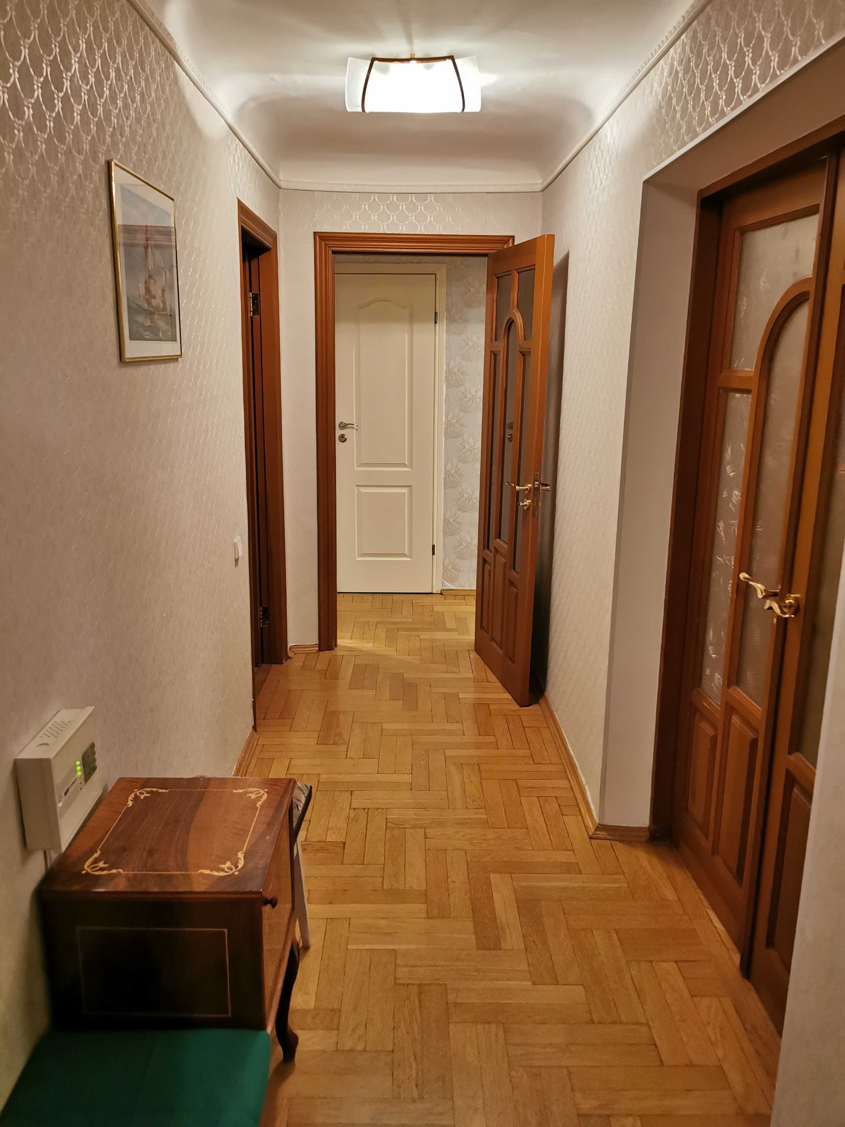 Продам Квартиру 90м Центр! Січових Стрільців 53!