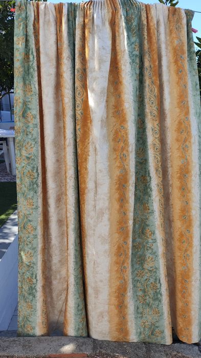 Cortinado opaco acetinado