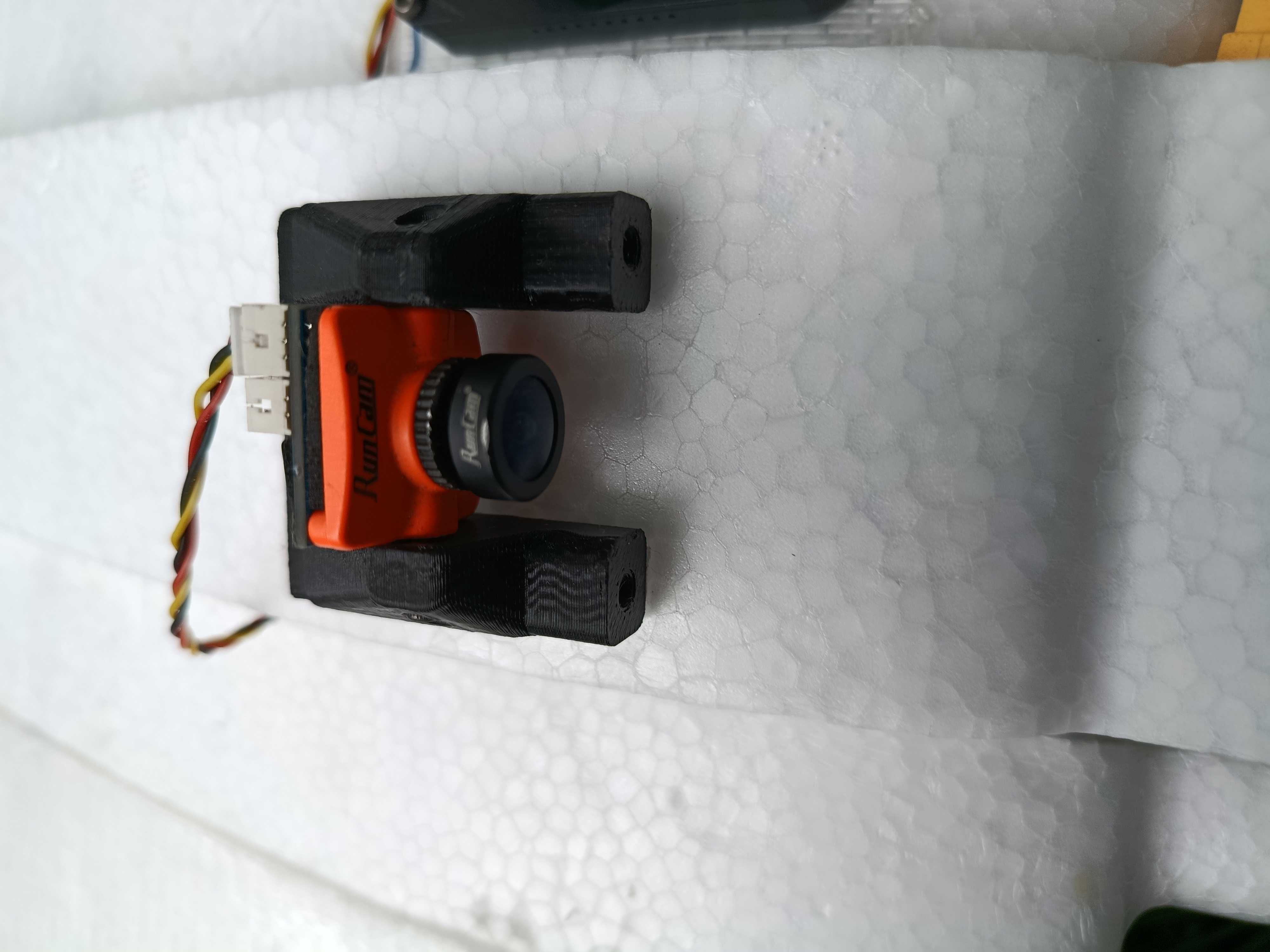 Літак mini talon 1300mm на хороших деталях.