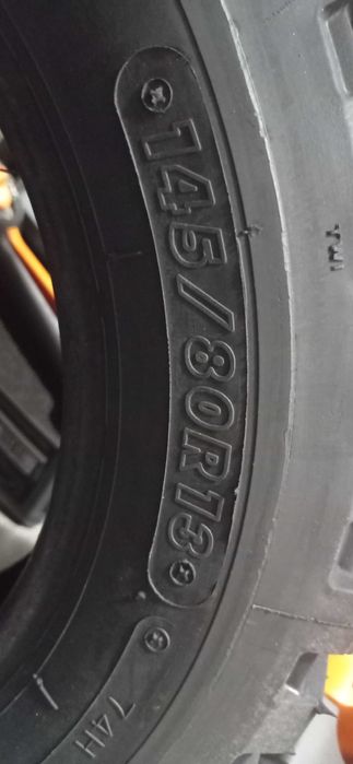 Pneus 4x4 145/80R13