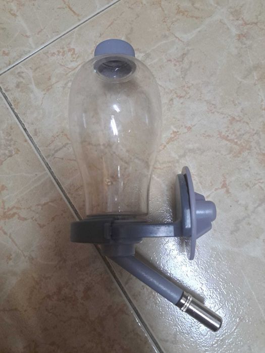 BEBEDOURO PARA COELHOS/ROEDORES como NOVO