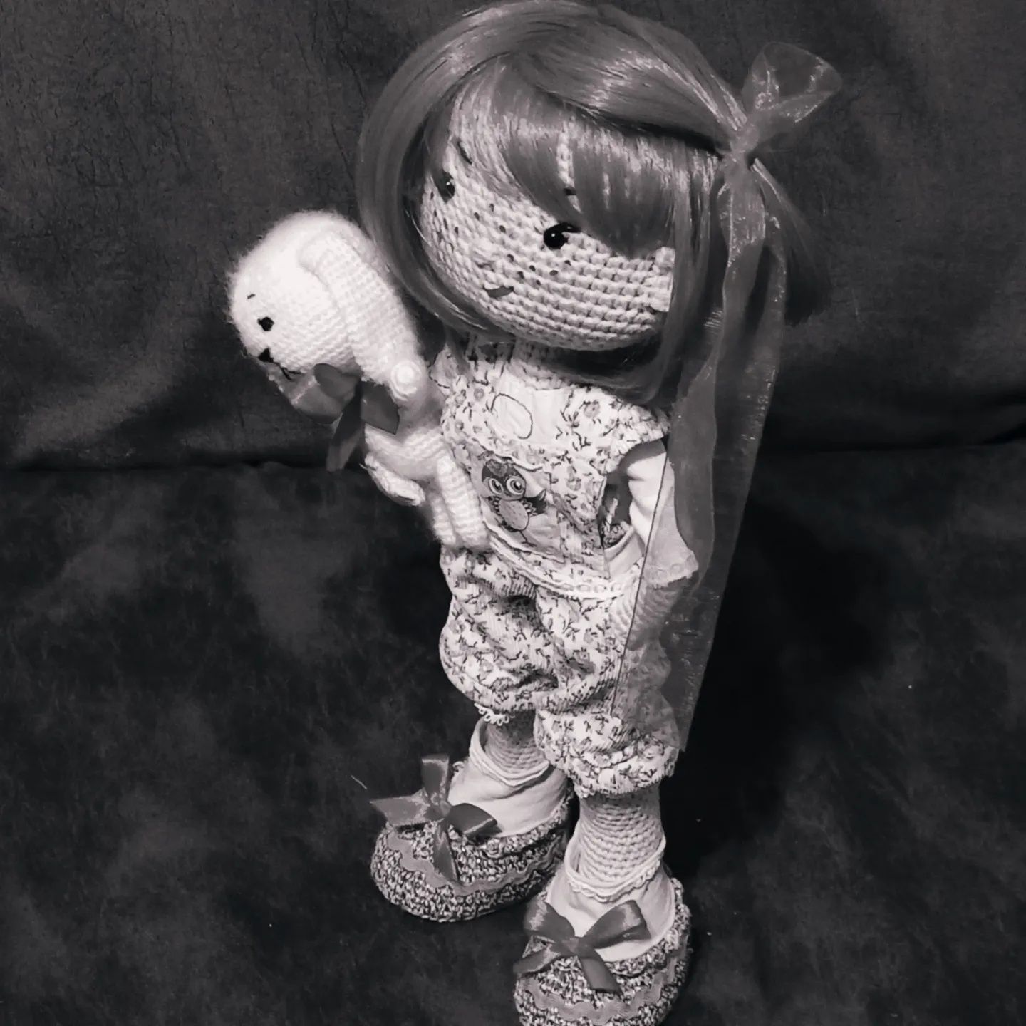 В'язанна лялька у подарунок для дитини від 3х років
