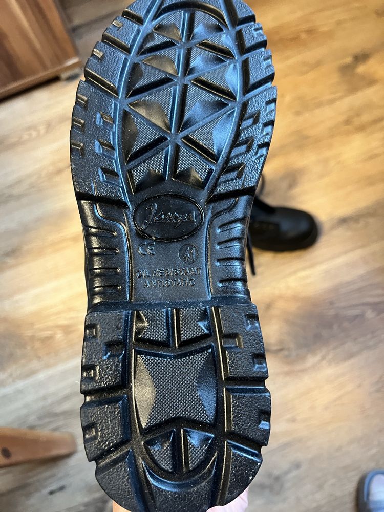Buty  taktyczne firmy  Jarry rozmiar 41