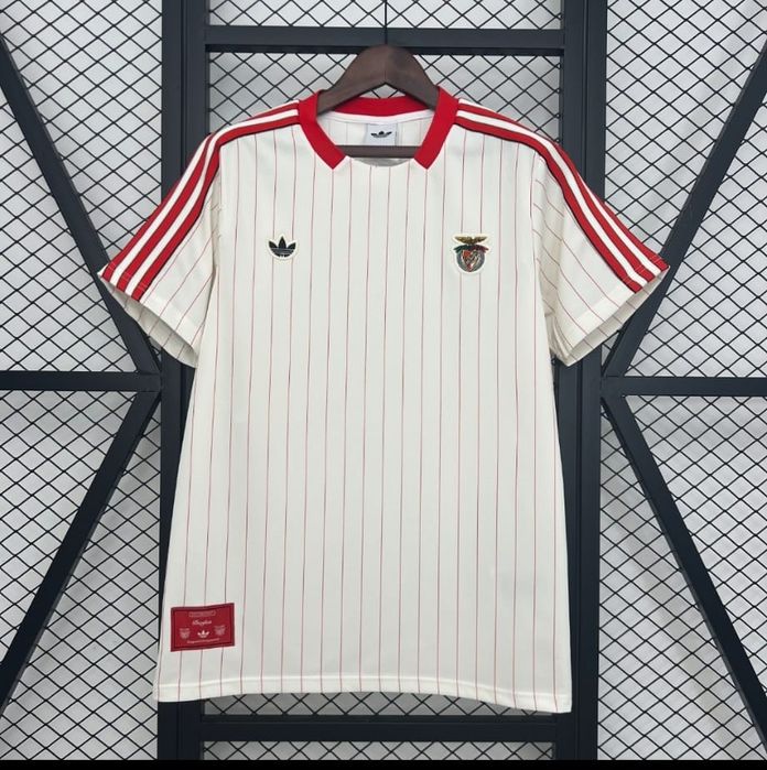 Camisolas Futebol - Vários modelos e tamanhos