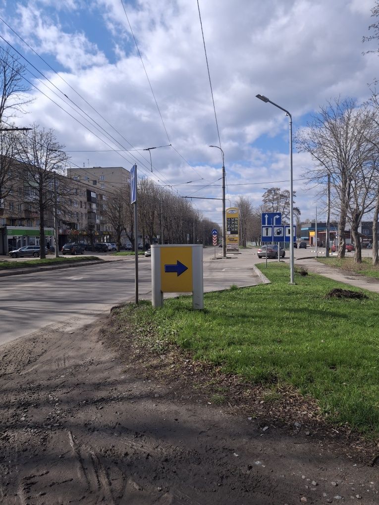 Продам землю під комерційне будівництво в місті Рівне