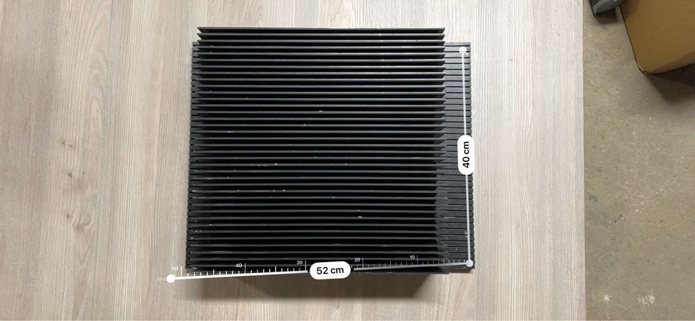 Radiator aluminiowy ok 20kg 40x51x13 duży czarny