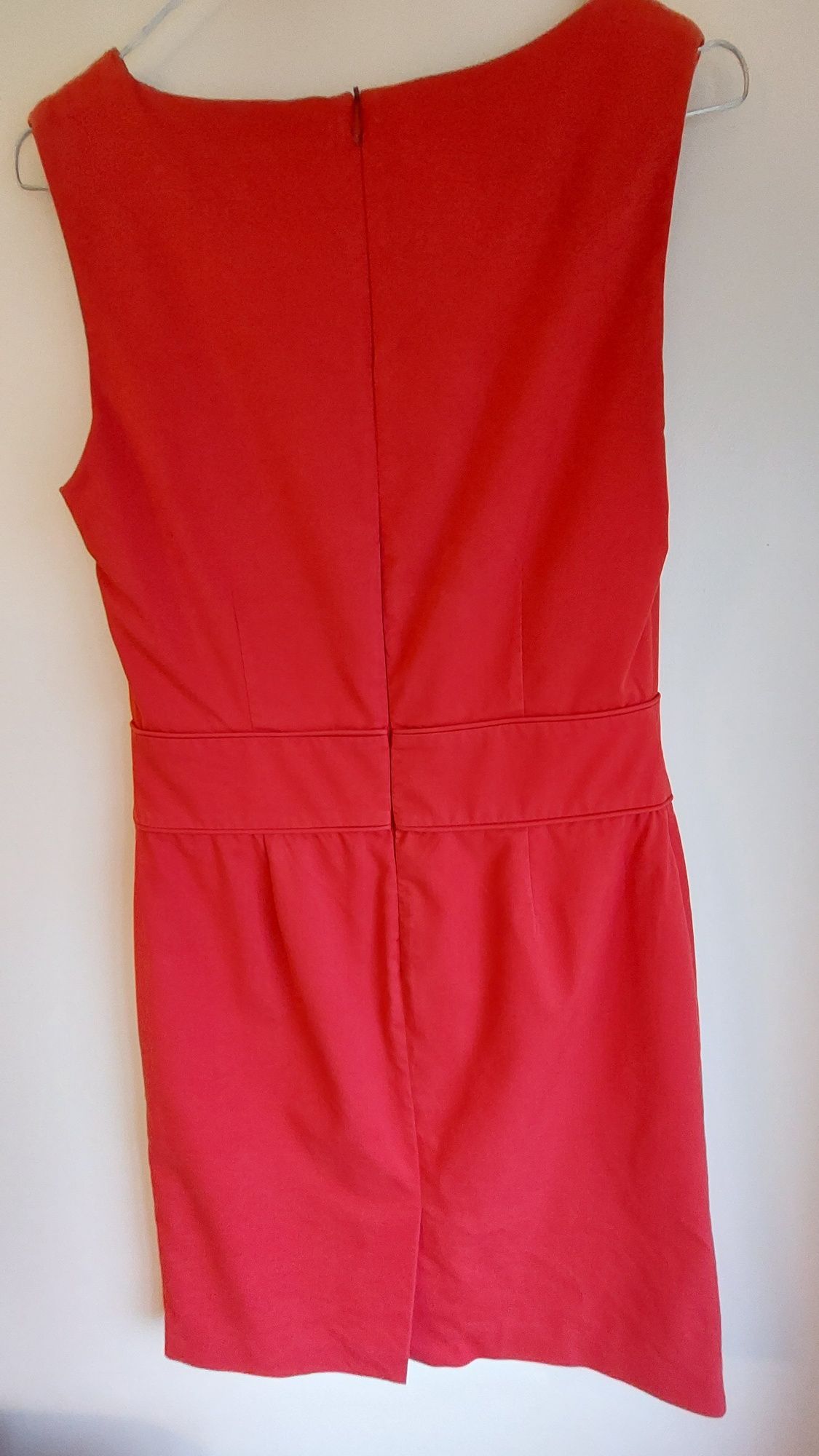 Vestido globe vermelho