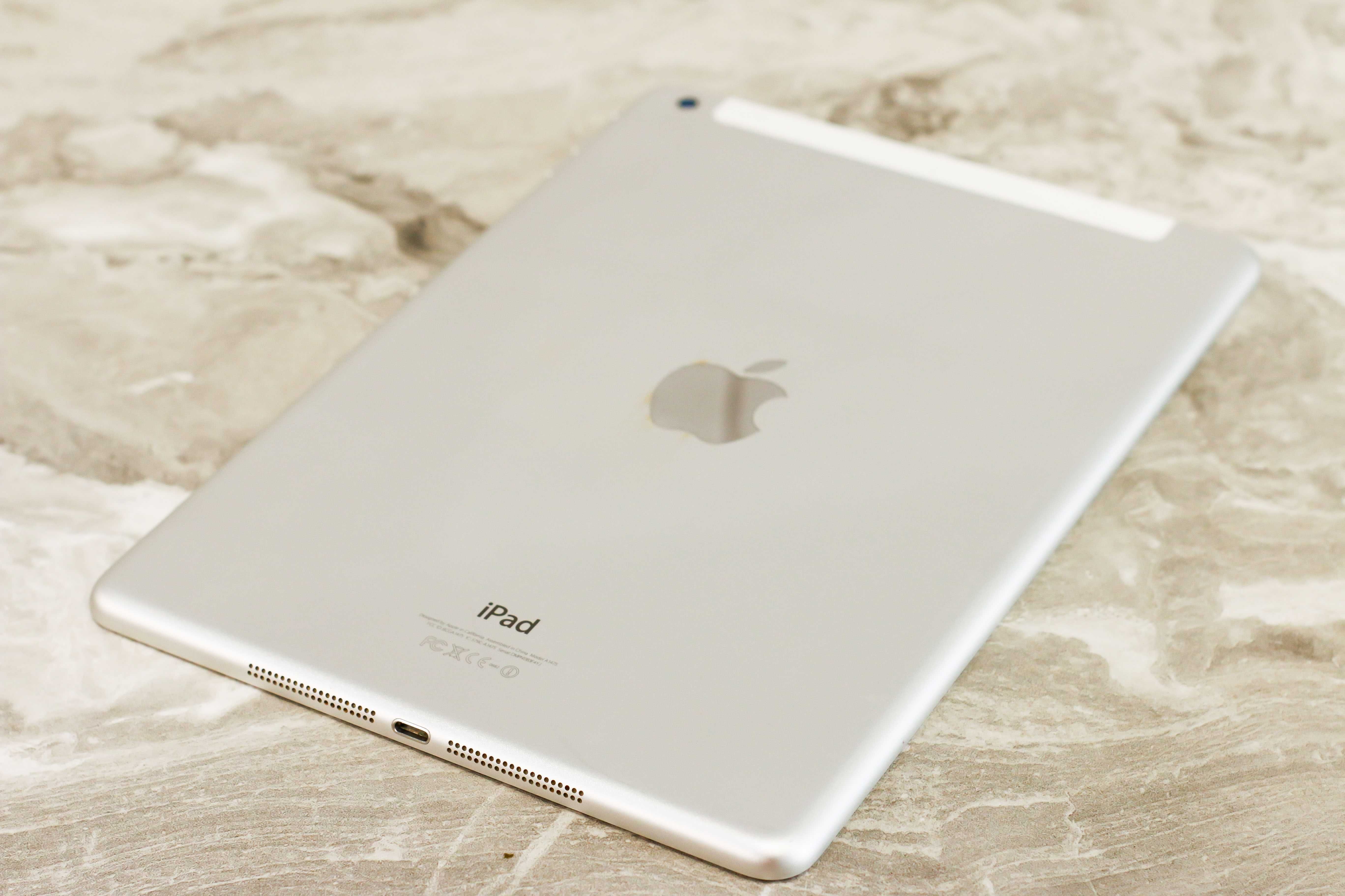 Apple iPad Air 1 покол. A1475 32GB, Wi-Fi+4G, 9.7"+кабель +чехол айпад