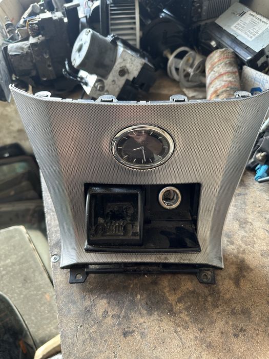 Консоль пепельница часы селектор инфинити fx35 fx45