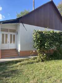 Продається будинок в смт Буштино