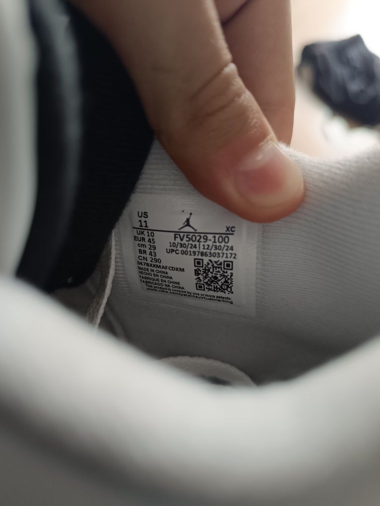 Jordan 4 White Cement limitowana edycja 2025
