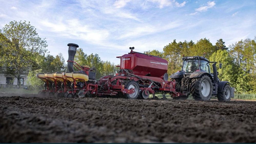 Strip Till Siew pasowy siew bezorkowy Horsch Focus