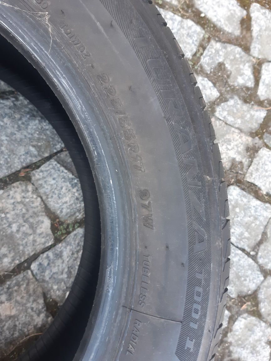 Sprzedam Opony Bridgestone  R17