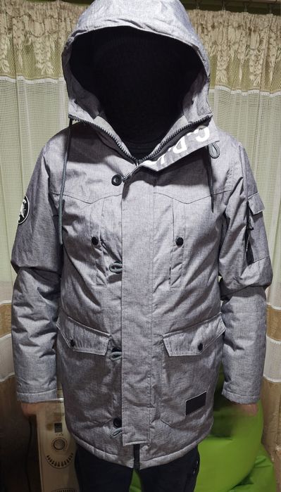 Куртка підліткова в гарному стані