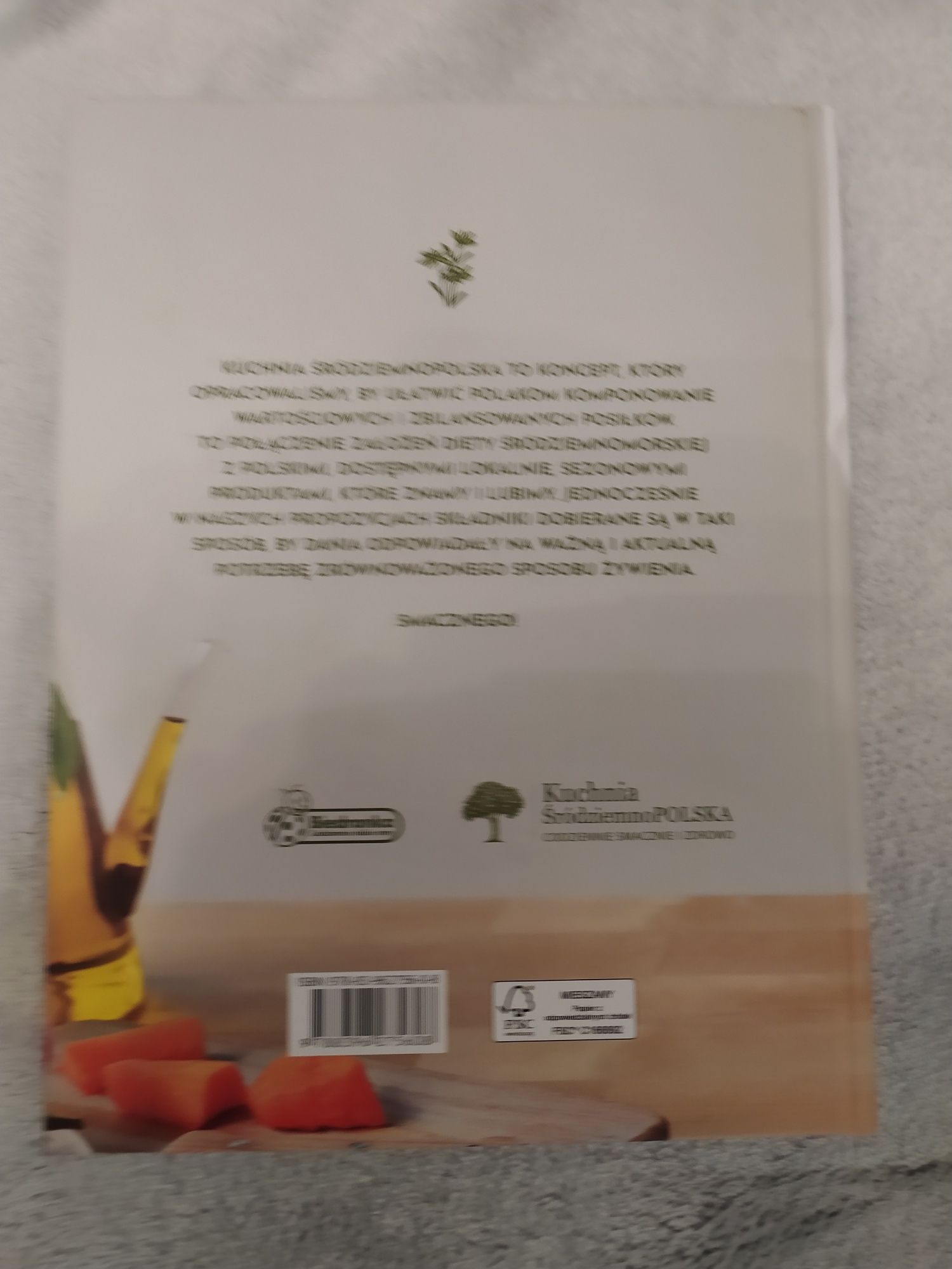 Książka nowa kuchnia śródziemno -Polska