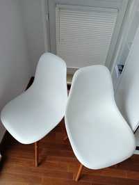 Krzesła białe w stylu skandynawskim