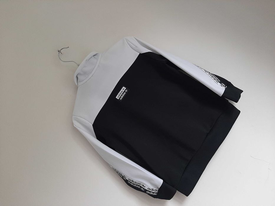 Dres adidas 6-7lat