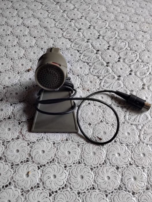 Мікрофон 1977 року