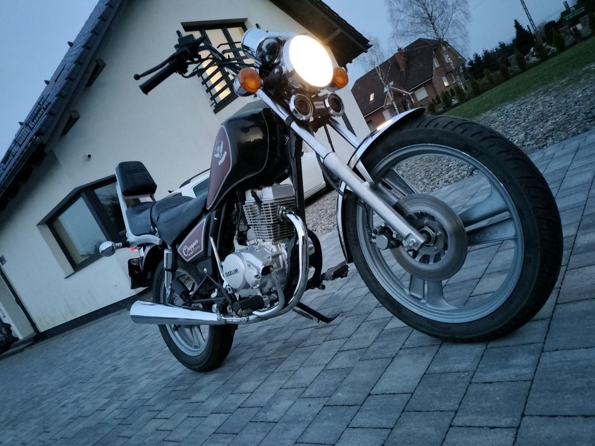 Motocykl Daelim vc 125