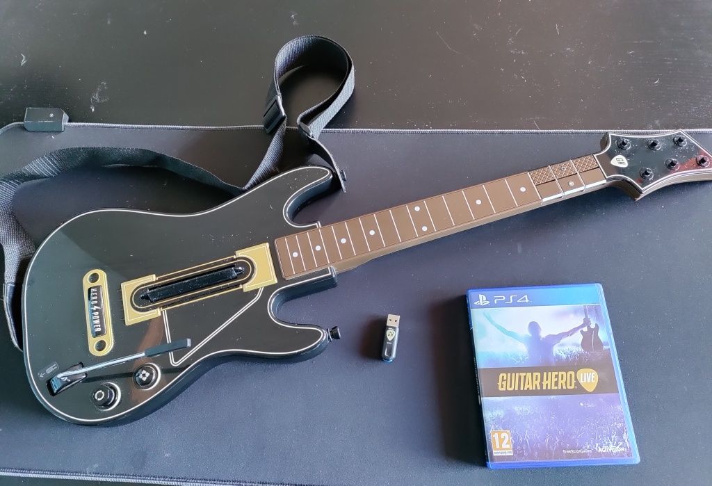 Guitar Hero Live PS4 c/ caixa