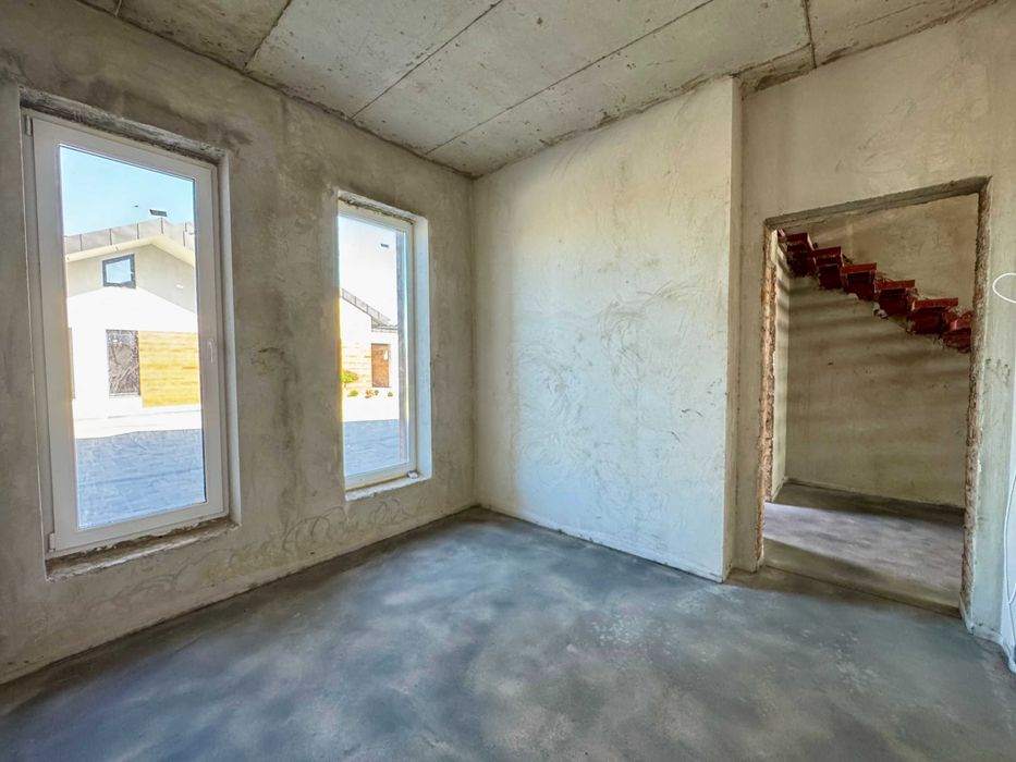 Продам будинок з опаленням, сторона Авторинку, готовий під ремонт