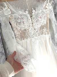 Весільна сукня на довгих рукавах, корсетна (розмір с-м)