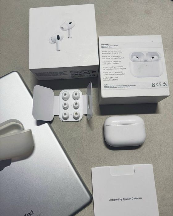 Кейс airpods оригинал