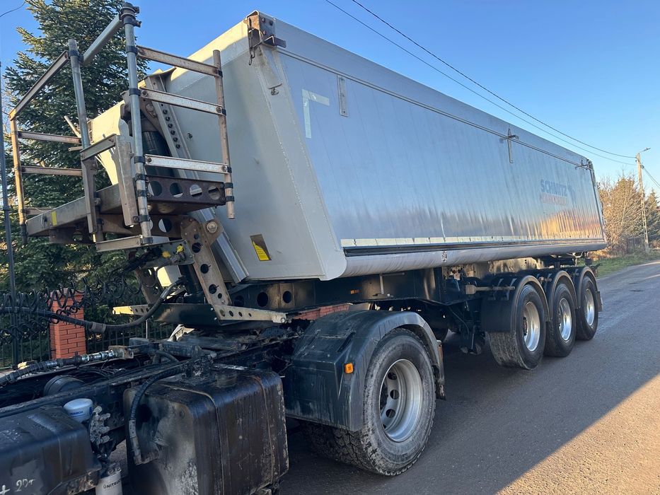 Schmitz Cargobull  Naczepa wywrotka Schmitz 27,5m3 masa własna 5 ton stan dobry.