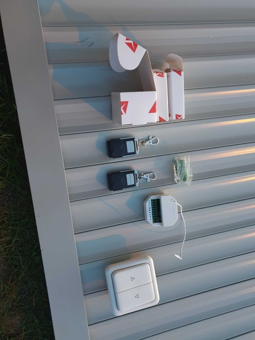 Nowa brama rolowana 302x295 na pilota