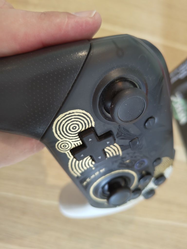 Nintendo Switch Pro controller Zelda Tears of the Kingdom limited edit