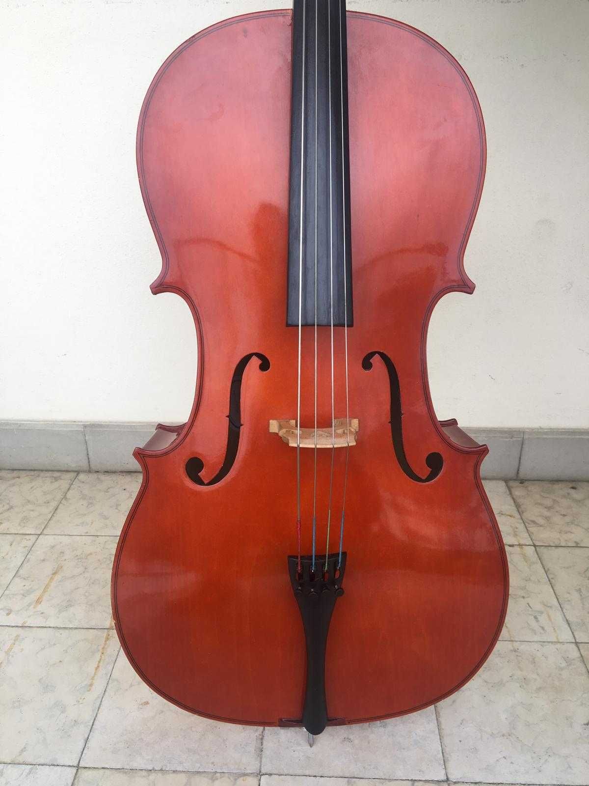 Violoncelo 3/4 Hudson, em muito bom estado de conservação
