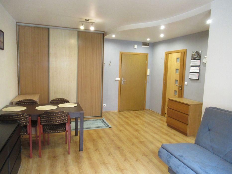 Duża kawalerka 36 m2 - studio + piwnica (komórka)