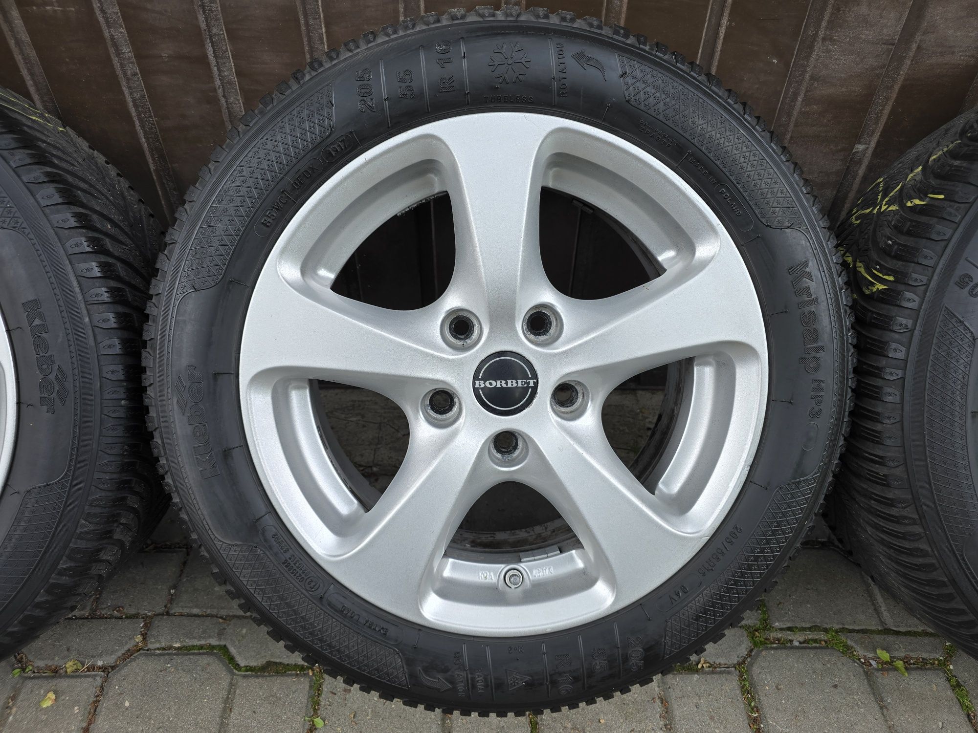 Felgi z oponami 205/55R16 BMW 3 E90 5x120 E91 1 E87 E82 E36 E46 F20