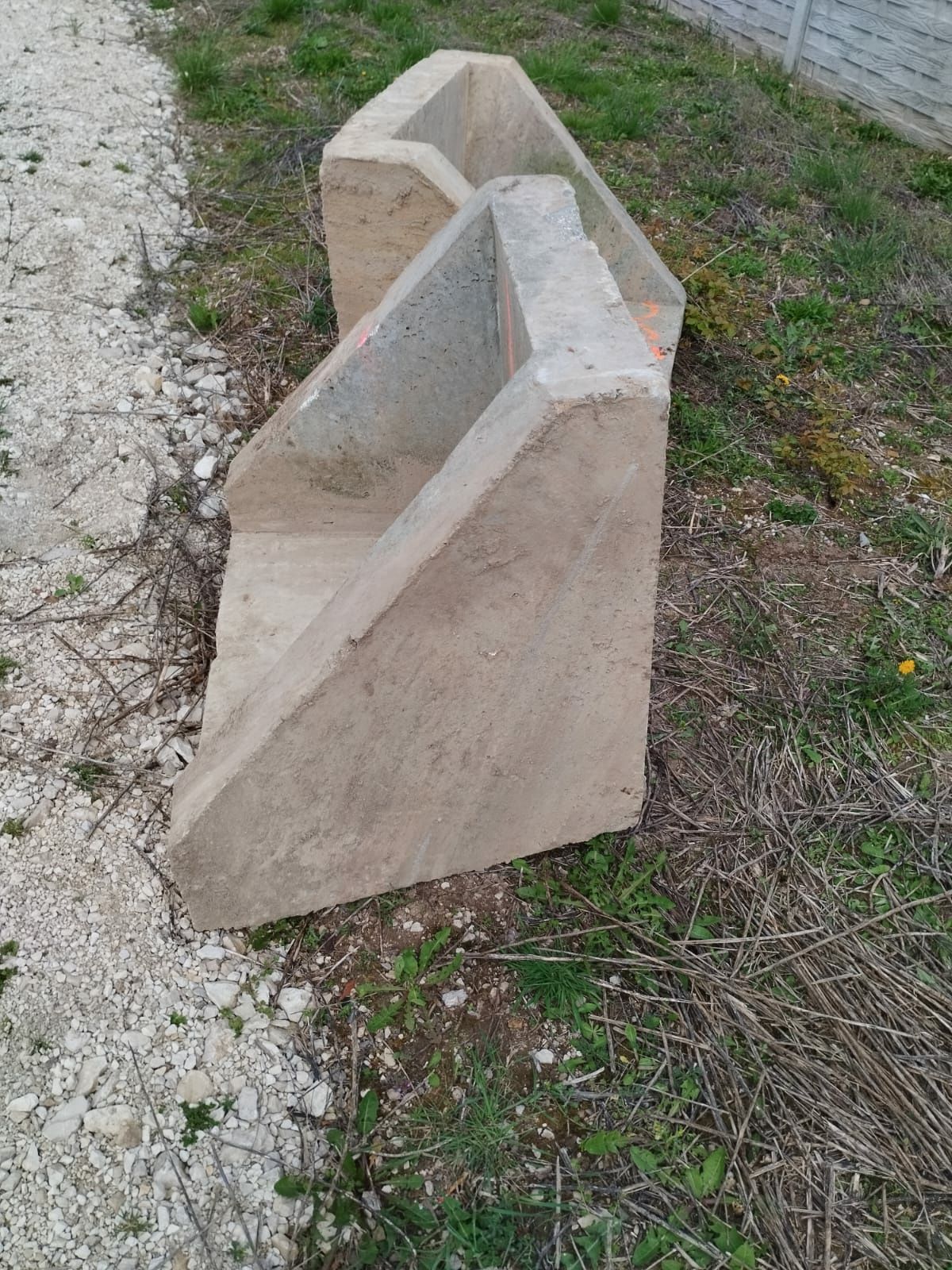 Przyczółki betonowe