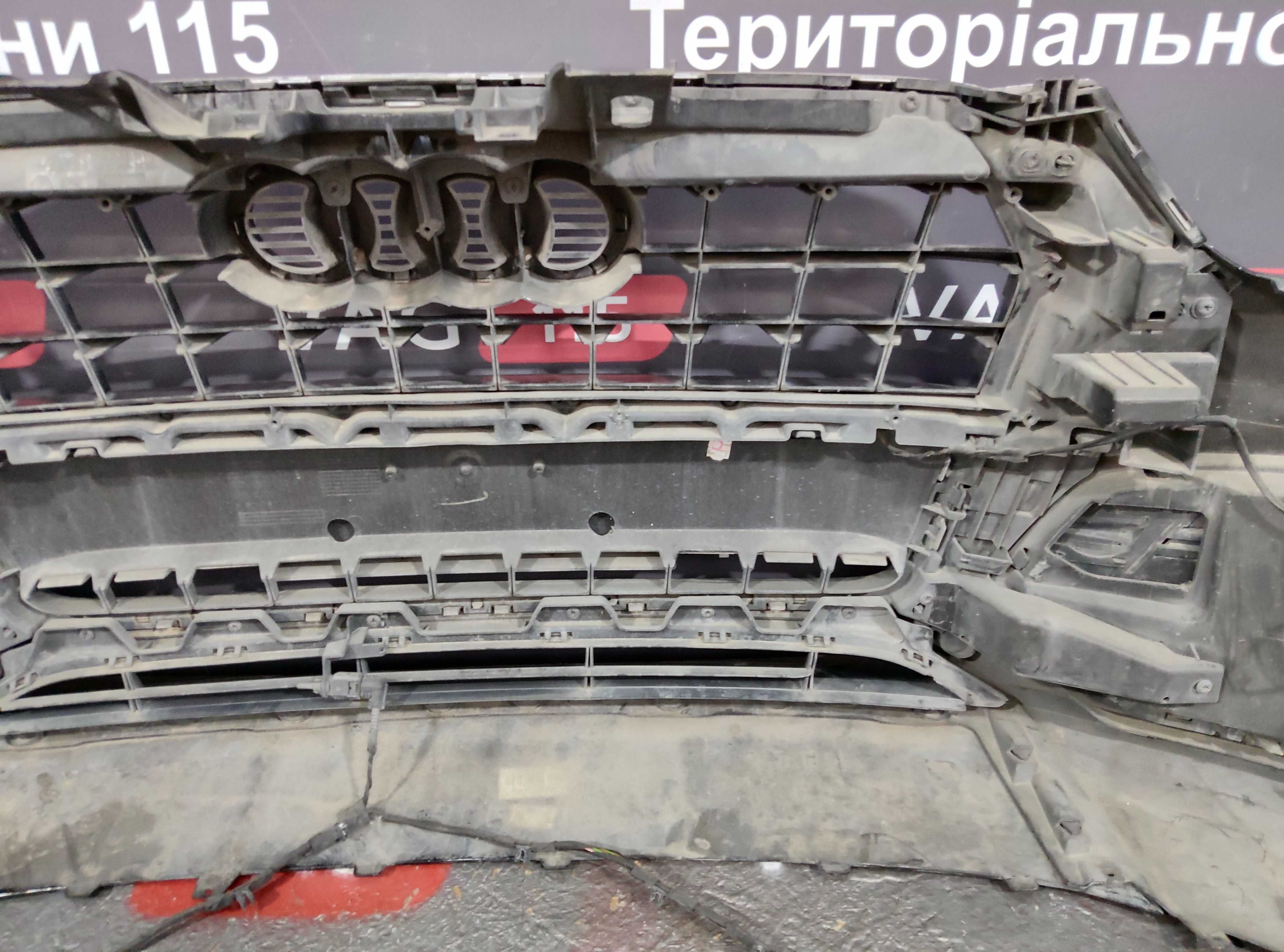 Бампер передний в сборе ауди ку3 Q3 2015 - 2018гг S-Line 8u