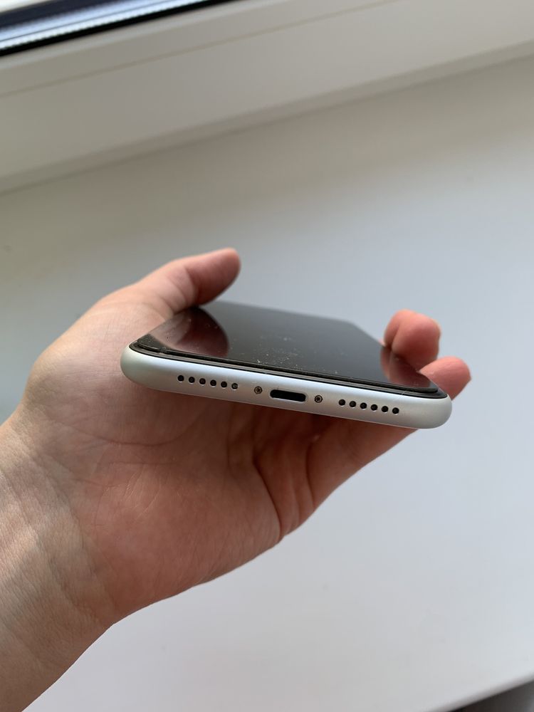 iPhone XR 256gb оригинал/коробка/зарядка