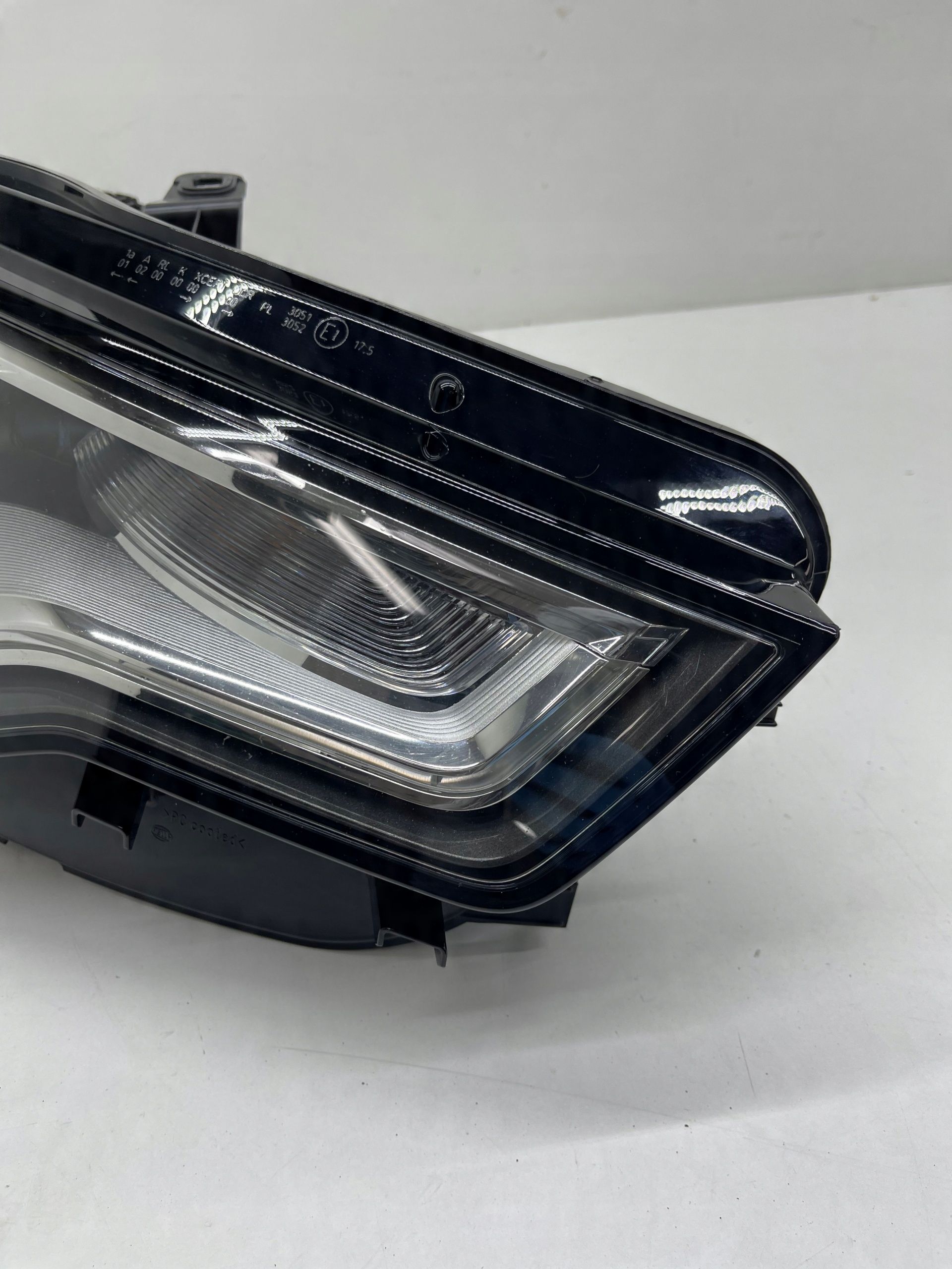 Audi A6 C7 Lampa Reflektor Prawy Przód Bi-Xenon Xenon Cała Oryginał!