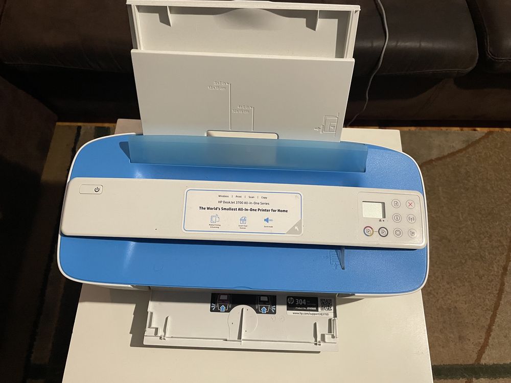 Продам струйный принтер HP DeskJet 3720