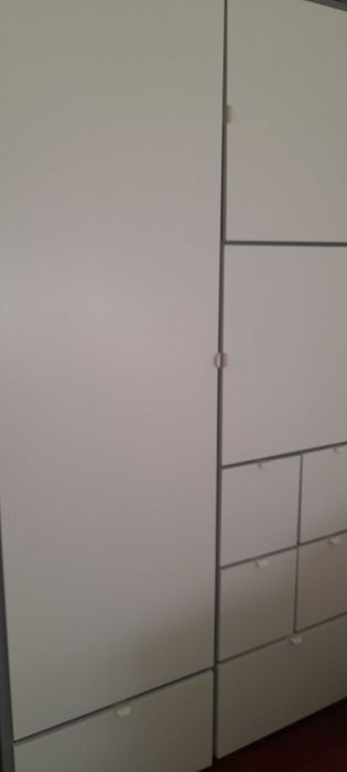 Roupeiro Ikea como novo!