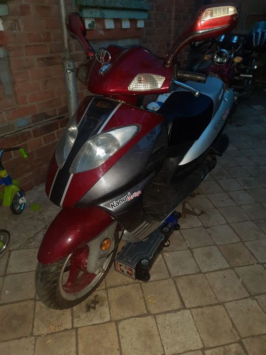 Продам скутер срочно